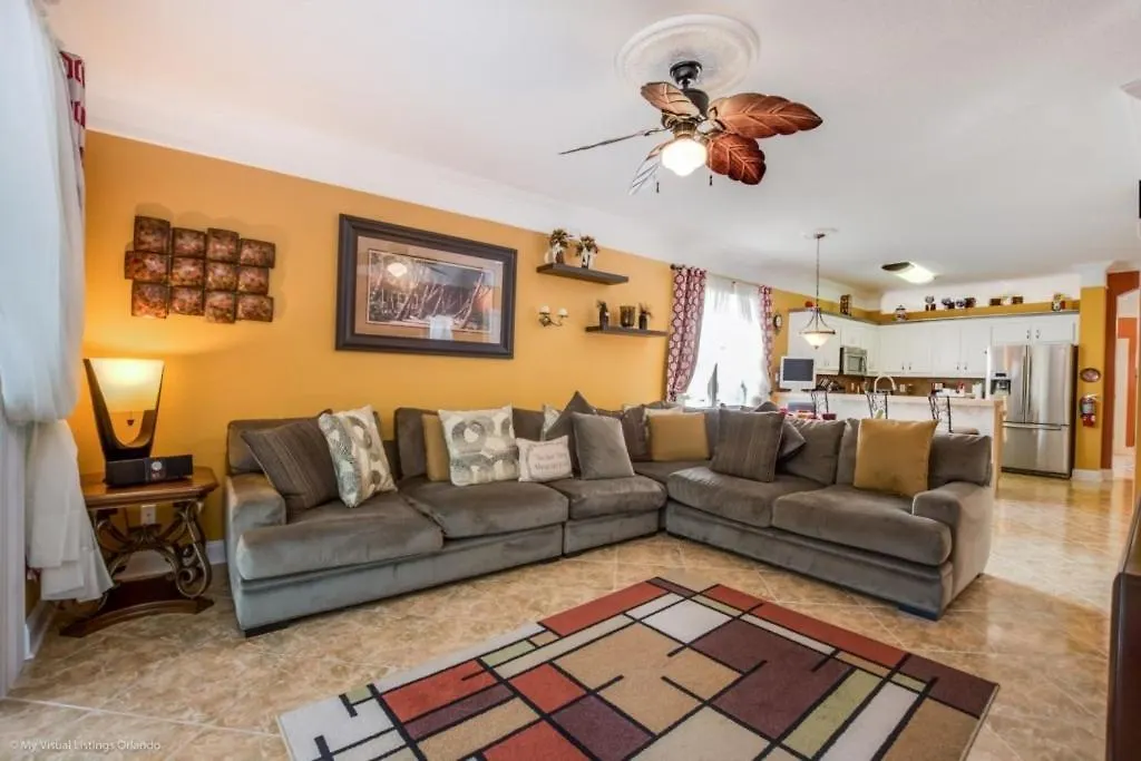 Southern Charm 4 Bed & 2 Bath Private Pool Home Villa Davenport