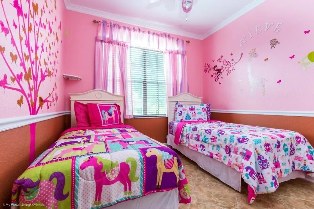 Southern Charm 4 Bed & 2 Bath Private Pool Home Villa Davenport